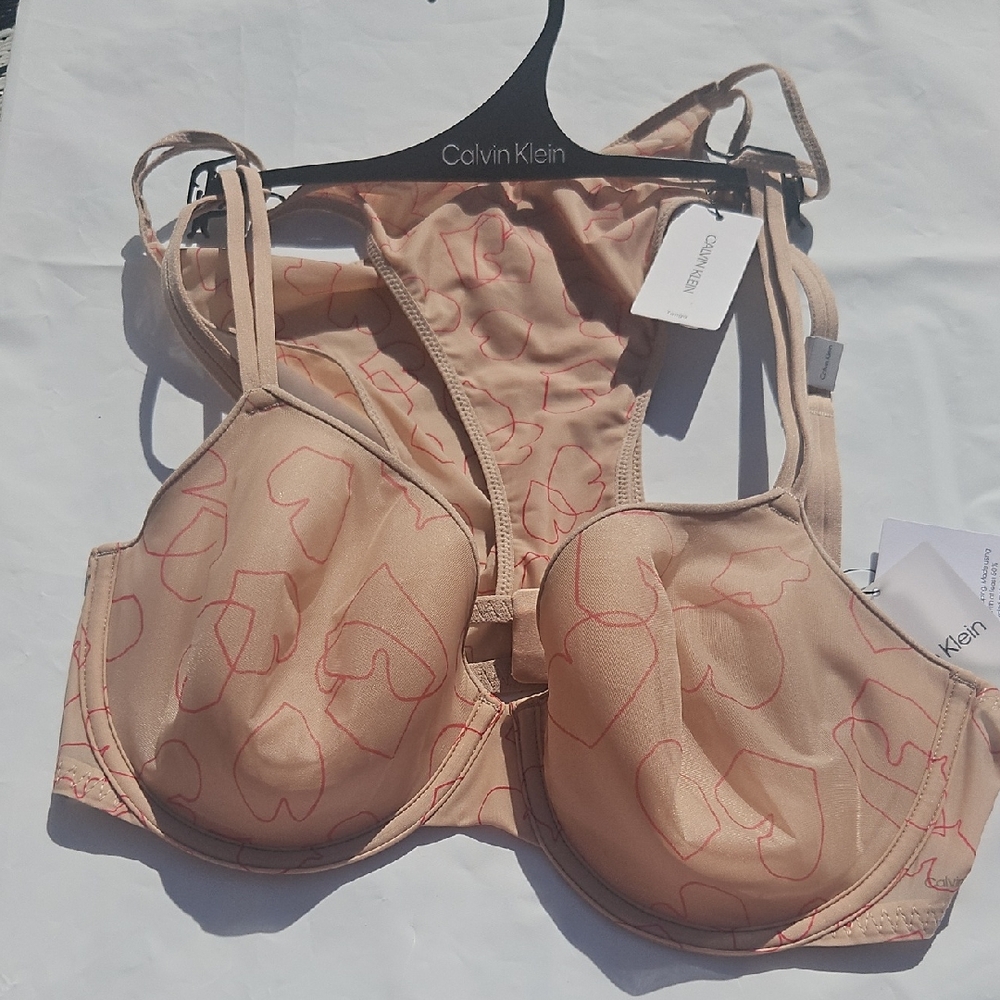 New! 36C Set Calvin Klein Beige & Red Heart Print Bra & Panty Set, Retails 75!